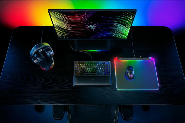 Actual product image Razer Firefly V2 Pro (M)