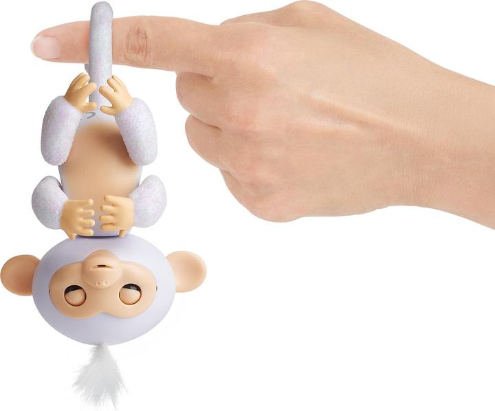Actual product image WowWee Fingerlings glitter monkey Sugar white