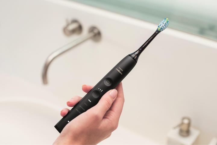 Actual product image Philips Sonicare DiamondClean Smart 9400 HX9917/89 Sonic electric toothbrush with app (Sonic toothbrush)