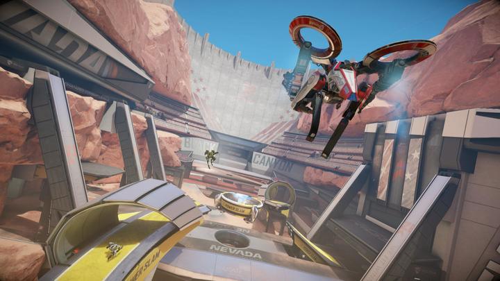 Actual product image Sony RIGS Mechanized Combat League VR (PS4, Multilingual)