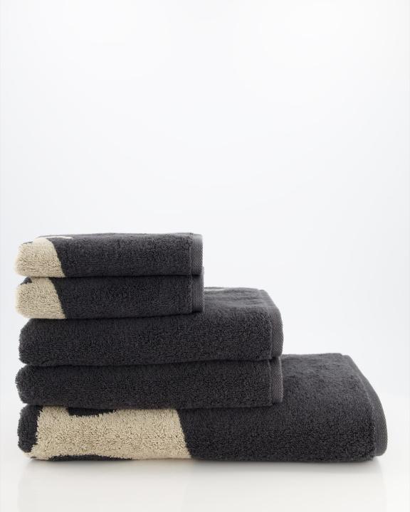 Actual product image Cawö Handtücher Alpenchic Hirsche (70 x 140 cm)