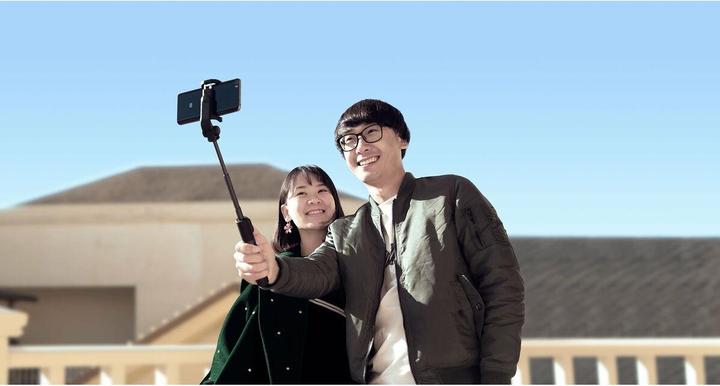 Actual product image Xiaomi Mi Selfie Stick Tripod