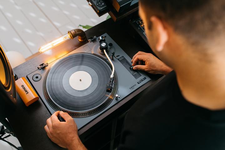 Actual product image Lenco TTA-5IN1 (Record player cleaning)