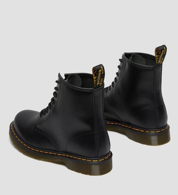 Actual product image Dr. Martens 1460 Smooth (43)