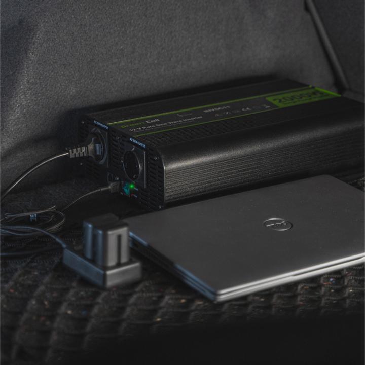 Produktbild GreenCell Car Power Inverter Converter 24V to 230V 300W/600W with USB