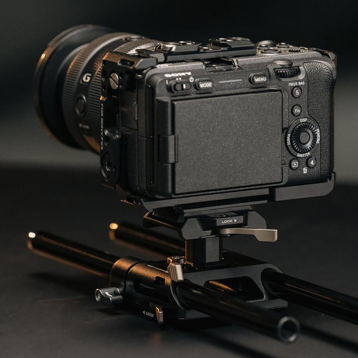Immagine prodotto Tilta Arca Height Adjustable 15 mm LWS Baseplate (Piastra di aggancio rapido)