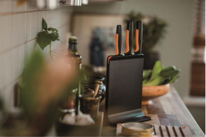 Immagine prodotto Fiskars Custodia per coltelli in plastica Functional Form per 5 coltelli