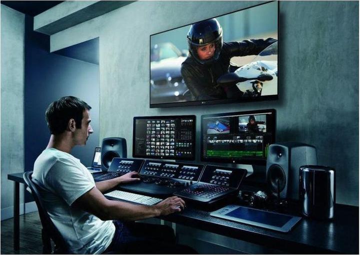 Produktbild Blackmagic DaVinci Resolve Studio (2 User, unbegrenzt)