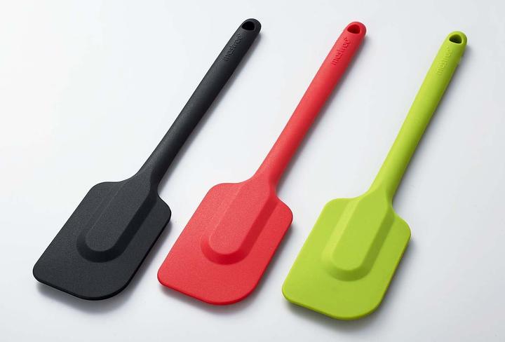 Actual product image Mastrad Spatula small silicone blue