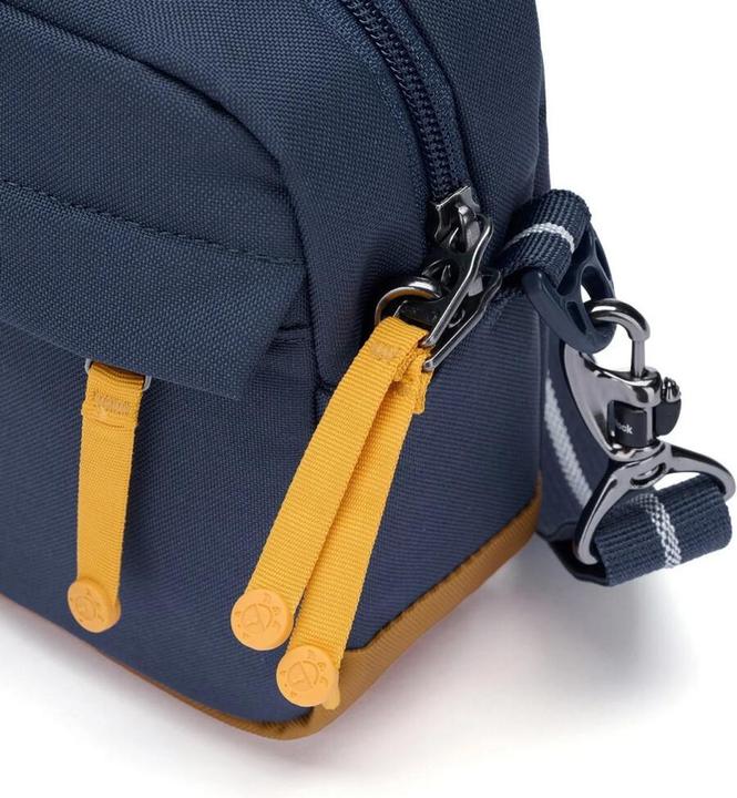 Actual product image Pacsafe Go Umhängetasche RFID 24 cm