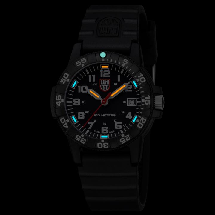 Actual product image Luminox Leatherback Sea Turtle (Analogue wristwatch, Swiss made, 39 mm)