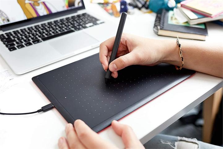 Actual product image Wacom One S (7", 2540 lpi)