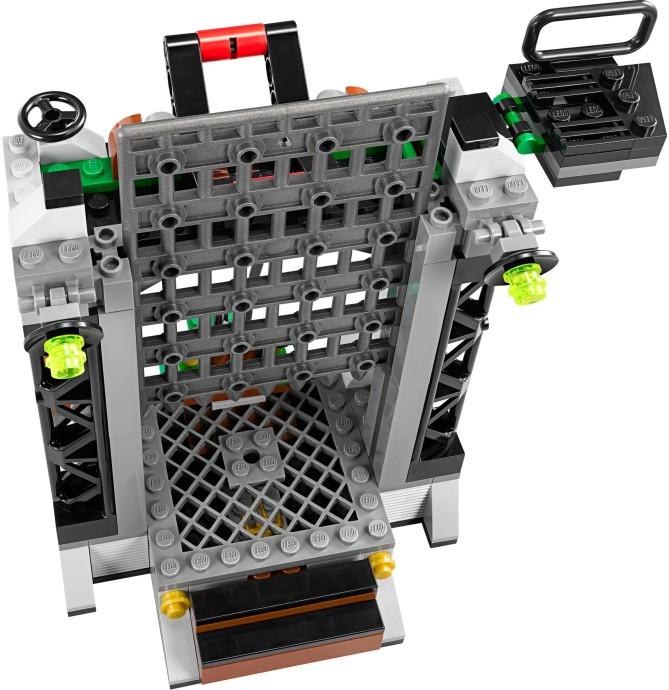Actual product image LEGO Teenage Mutant Ninja attack on the Turtle hideout (79117)