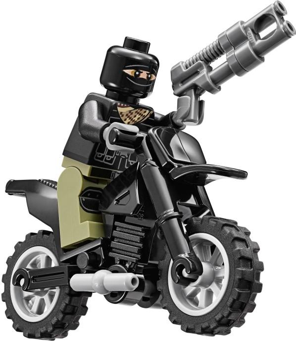 Actual product image LEGO Teenage Mutant Ninja attack on the Turtle hideout (79117)