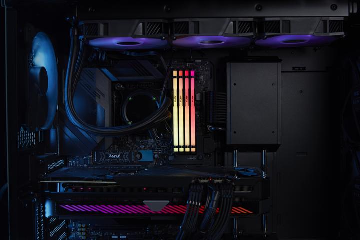 Immagine prodotto Kingston FURY Beast RGB (1 x 8GB, 5200 MHz, RAM DDR5, DIMM)