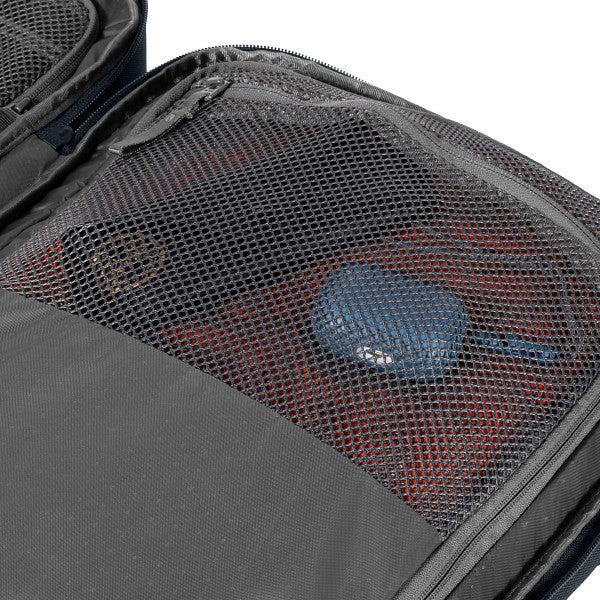 Actual product image Incase Laptoptas 16 inch - polyester - navy blauw (25 l)