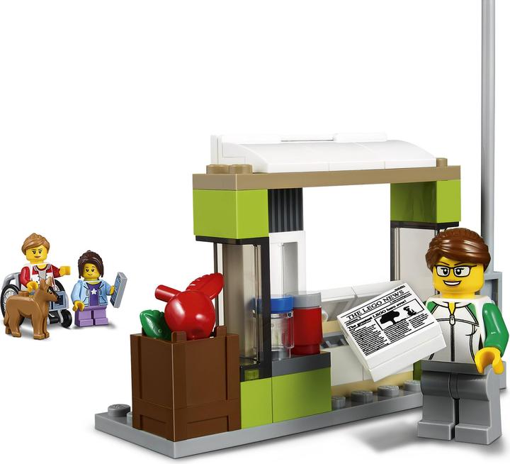 Actual product image LEGO City bus station (60154, LEGO City)