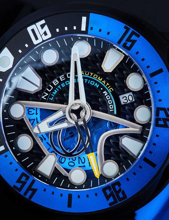 Actual product image Nubeo NB-6104-02 Ventana Star Trek Starfleet Limited Edition (Diving watch)