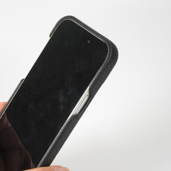 Actual product image PhoneLook Coque Premium cuir véritable de luxe avec lanière en cuir réglable et amovible + MagSafe (Apple iPhone 14 Pro Max)