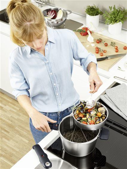 Actual product image Fissler SKT Vitavit Premium (22 cm, Steam cooker, Stainless steel)
