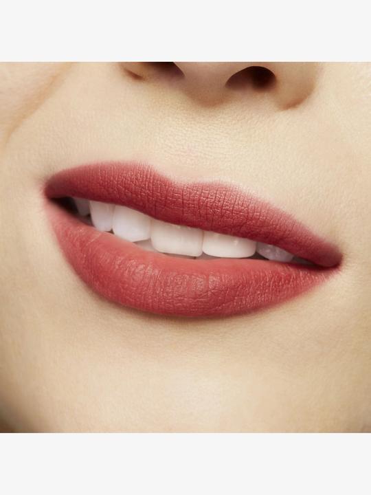 Produktbild MAC Cosmetics Powder Kiss Lipstick (926 Dubonnet Buzz)