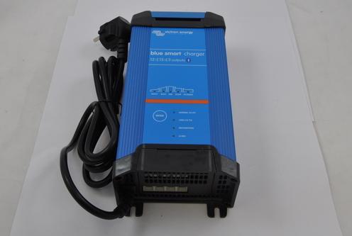 Produktbild Victron Energy BlueSmart IP22 (12V, 15 A)