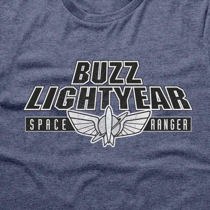 Image du produit Toy Story - T-shirt BUZZ LIGHTYEAR BADGE - Adulte (L)