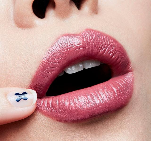 Produktbild MAC Cosmetics Amplified Lipstick (Fast Play)