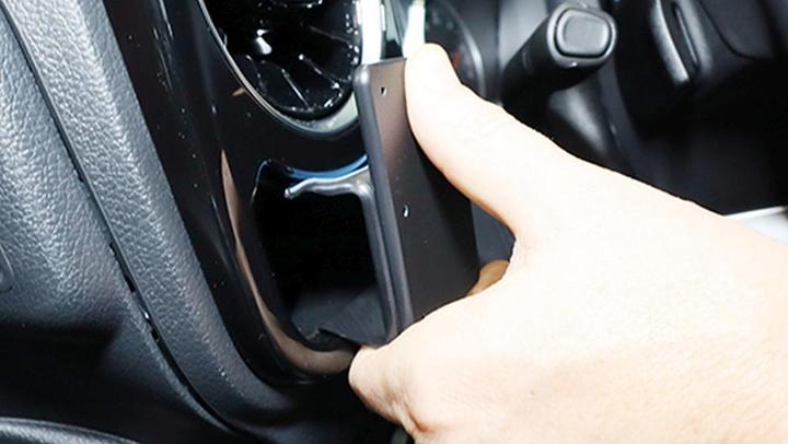 Produktbild Brodit ProClip Mercedes Benz Vito 24-25 - Left mount