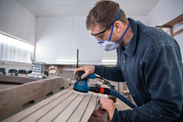 Produktbild Bosch Professional Exzenterschleifer GEX 125-1 AE, mit 3 x Schleifblatt C470, in Handwerkerkoffer (Exzenterschleifer, 250 W)