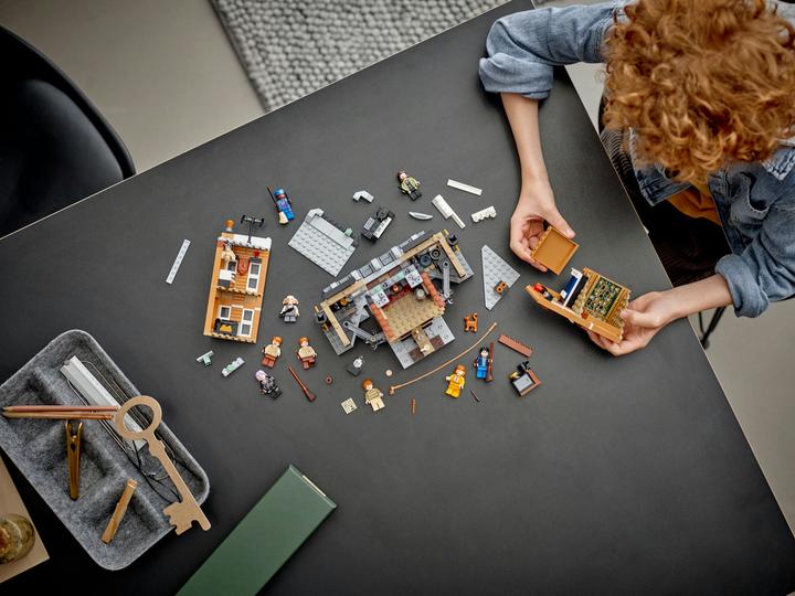 Image du produit LEGO 12 Grimmauld Place (76408, LEGO Harry Potter)