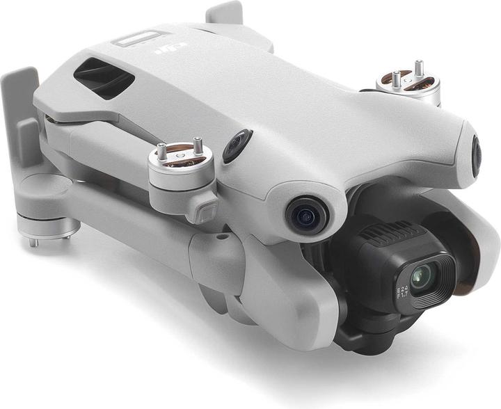 Produktbild DJI Mini 4 Pro Fly More Combo (34 min, 249 g, 48 Mpx)