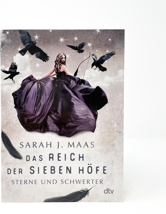 Actual product image Das Reich der sieben Höfe − Sterne und Schwerter (German, Sarah J. Meuse, 2020)
