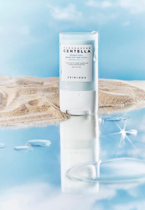 Immagine prodotto Skin1004 Madagascar Centella Hyalu-Cica Stick Solare Silky-Fit (Stick solare, SPF 50+, 20 ml, 20 g)