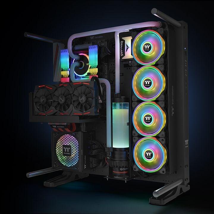 Actual product image Thermaltake Riing Quad 12 RGB (120 mm, 3 x)