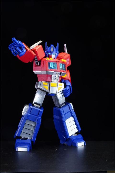 Actual product image Blokees Transformers Plastic Model Action Edition 01 G1 Optimus Prime