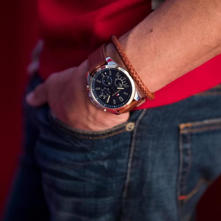 Actual product image Tommy Hilfiger Decker (Analogue wristwatch, 48 mm)