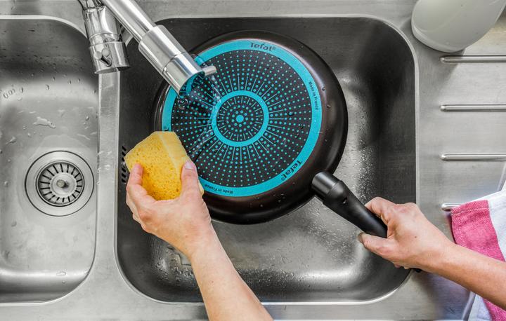 Actual product image Tefal Easy Cook & Clean (24.28 cm, Frying pan, Aluminium)
