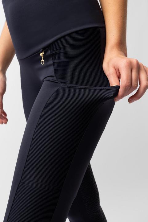 Actual product image Horze Mathilde (42)