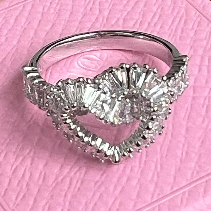 Image du produit Swarovski Matrix Cocktail Bague Différentes tailles Coeur Blanc (58)