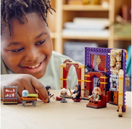 Actual product image LEGO Hogwarts Moment: Divination Lesson (76396, LEGO Harry Potter)