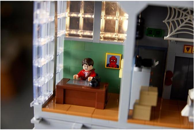 Immagine prodotto LEGO Daily Bugle (76178, LEGO Marvel, Set LEGO rari)