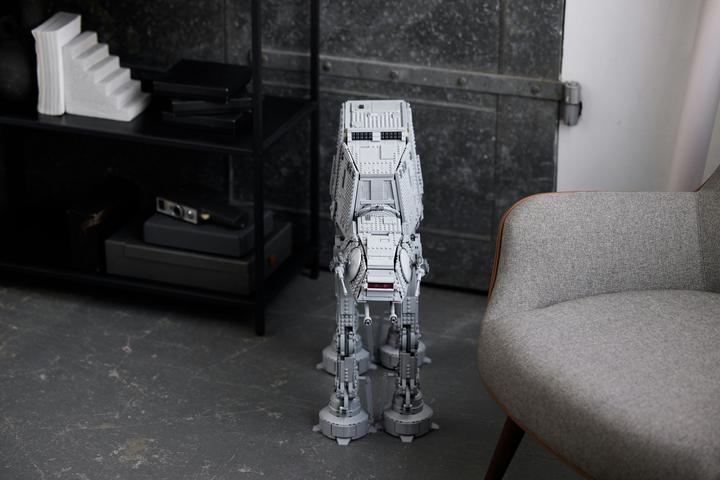 Produktbild LEGO AT-AT (75313, LEGO Star Wars, LEGO Seltene Sets)