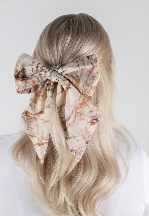 Actual product image Trisa Hair - Pearl Scrunchie & Hair Clips, brown (Hair tie)