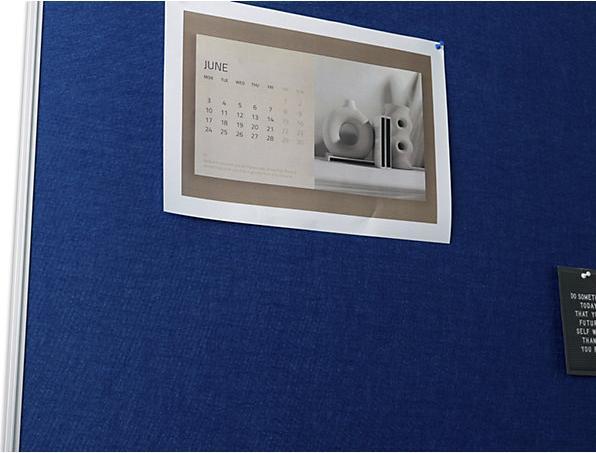 Image du produit eurokraft basic Tableau à épingles, habillage tissu bleu, l x h 1200 x 900 mm. (Tableau d'affichage, 1200 x 900 mm)
