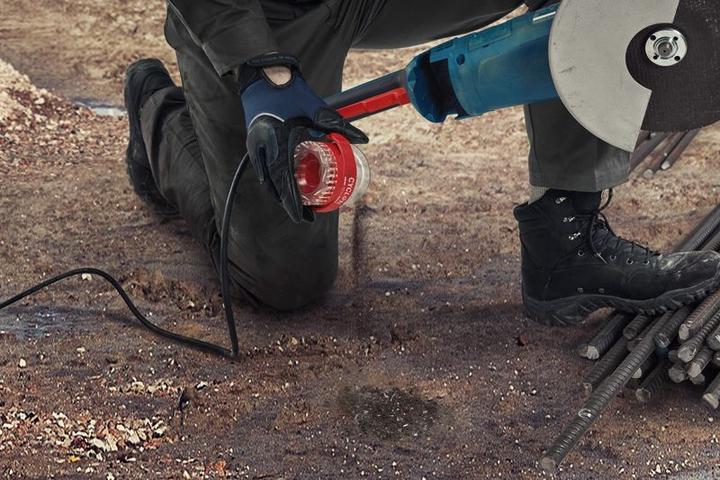 Image du produit Bosch Professional Meuleuse d'angle GWS 24-230 PZ (230 mm)
