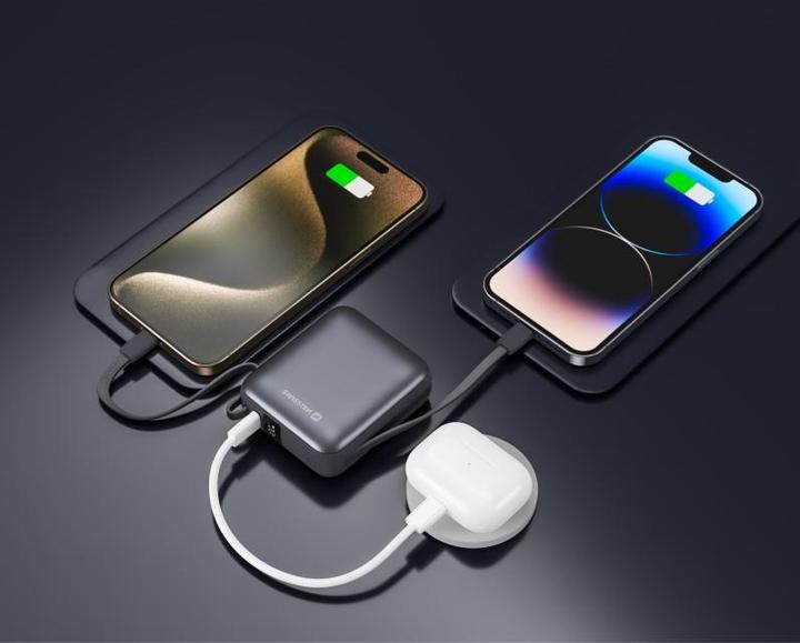 Immagine prodotto Swissten Power Bank 10000 Mah with Built-In Cables USB-C and Lightning Space Silver (10000 mAh, 22.50 W, 22.50 Wh)