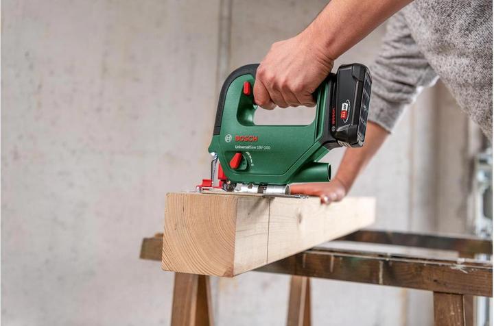 Produktbild Bosch Home & Garden UniversalSaw 18V-100