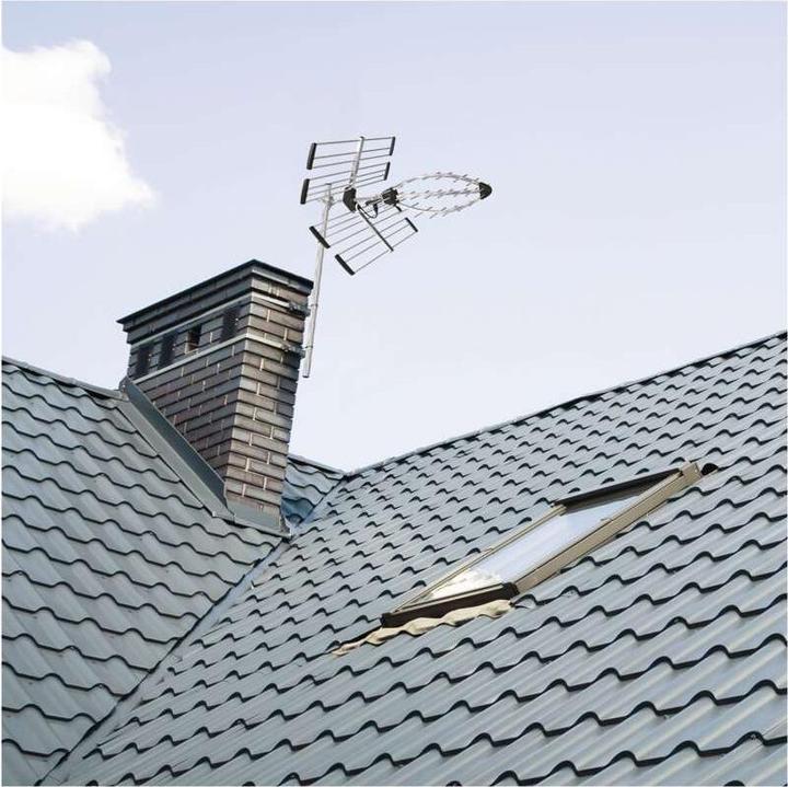 Productafbeelding Emos Buitenantenne EM-29U5G, PROFI, 0-200 km, DVB-T2, LTE/4G/5G filter (DVB-T / -T2)