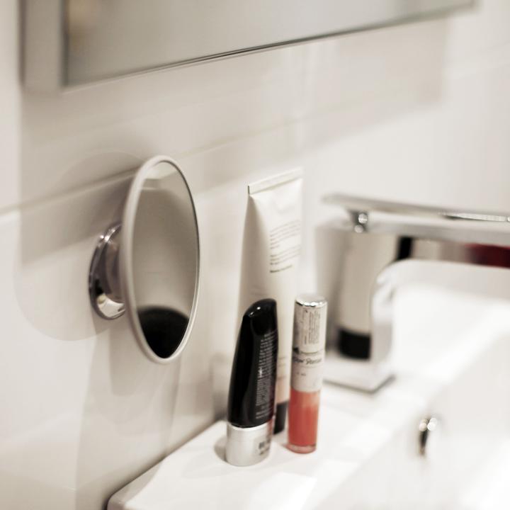 Actual product image Bosign Cosmetic mirror